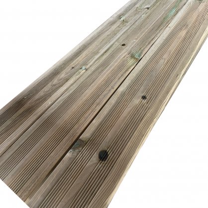 Lame de terrasse 2,40 m striée en bois autoclave