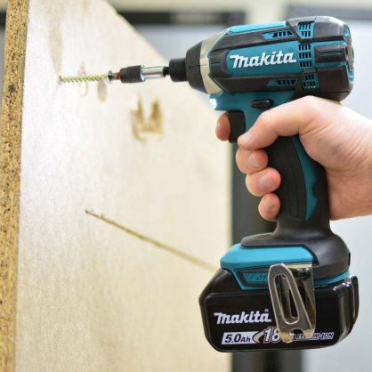 Visseuse à Chocs 18 V Li-ion 165 Nm DTD152Z MAKITA