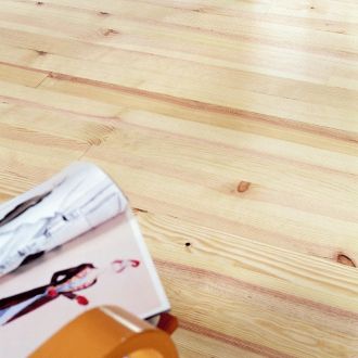 Parquet pin massif