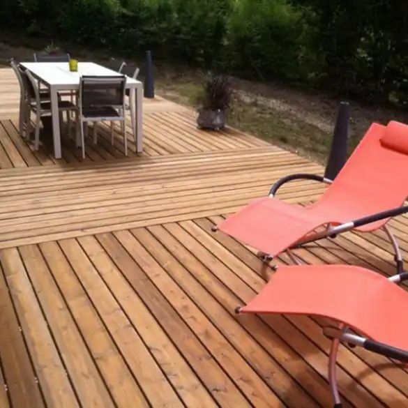 Lame terrasse pin du nord Cl4 huilé PROLIN - 5400x120x28 mm - Profil bombé rainuré