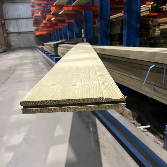 Planche de rive en sapin 220x28 mm - Longueur 4,20 m - traitée Classe 3