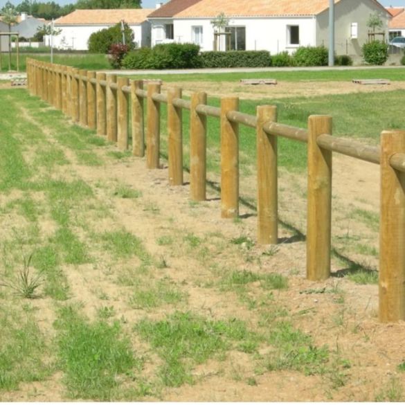 Rondin bois 1 perçage traversant Ø14 cm x 1,50 m - Classe 4 - pour clôture ranch