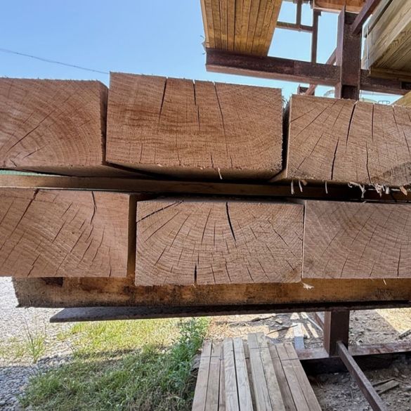 Traverse paysagère en chêne rouge 200x100 mm Long.2,40 m