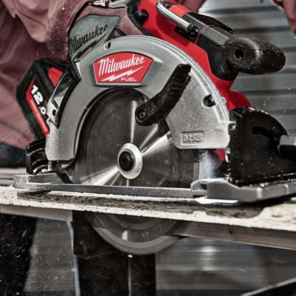 Scie circulaire 18V Lame Ø 190 mm FCSG66-0 - sans batterie ni chargeur | 4933472163 Milwaukee