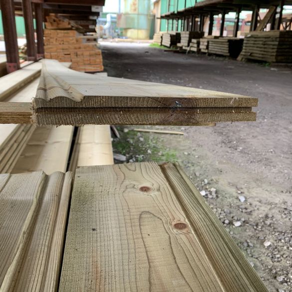 Planche de rive Sapin/Epicéa 5400x170x28 mm traité Classe 3 