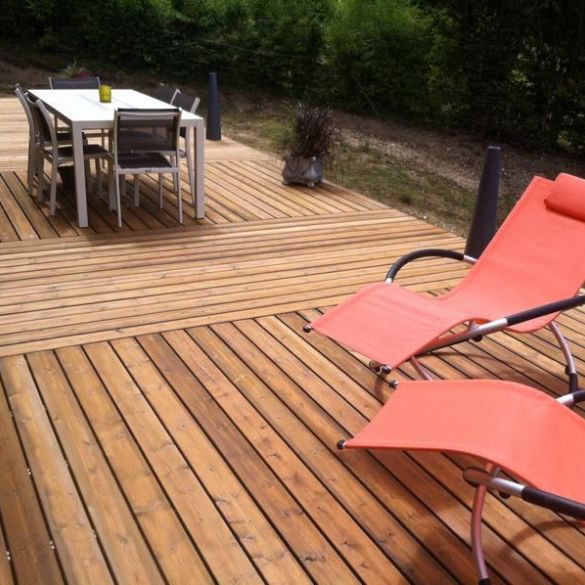 Lame terrasse en pin du nord huilé Cl4 4500x120x28 mm - Profil bombé rainuré - PROLIN 