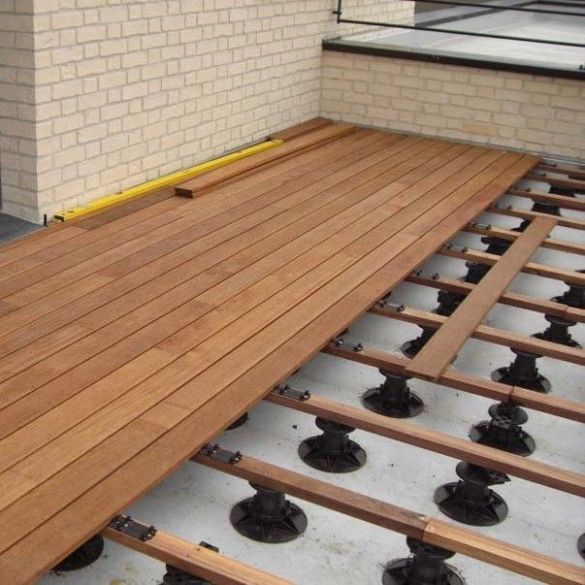 Lame terrasse MERBAU L. 4,20 m 140x20 mm - Fixations invisibles