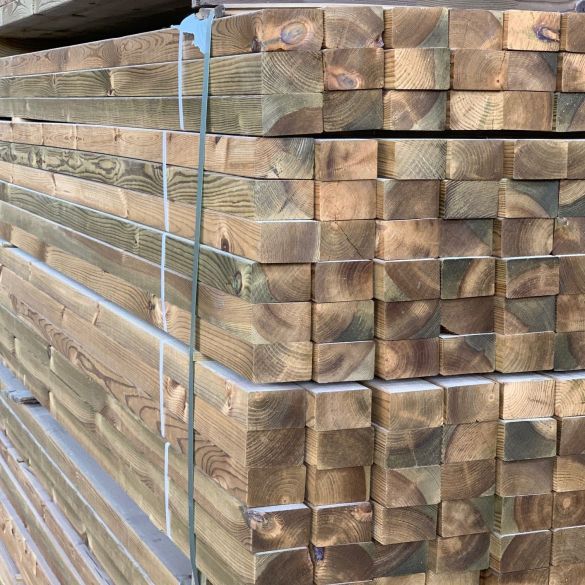 Bois d'Ossature en pin raboté 70x45 mm L.4,00 m traité Classe 4