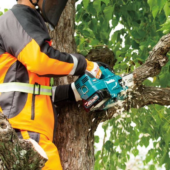 Tronçonneuse d'élagage XGT 40V max - Guide 25 cm | MAKITA UC002GZ01