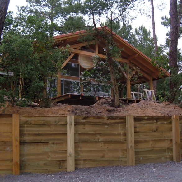 Planche pour mur de soutènement bois Ép. 40 mm - 240x25 cm en pin classe 4