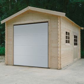Garage en bois Solid 18,19 m² avec porte sectionnelle motorisée – madriers 28 mm