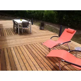 Lame terrasse en pin du nord huilé Cl4 5400x120x28 mm - Profil bombé rainuré - PROLIN 